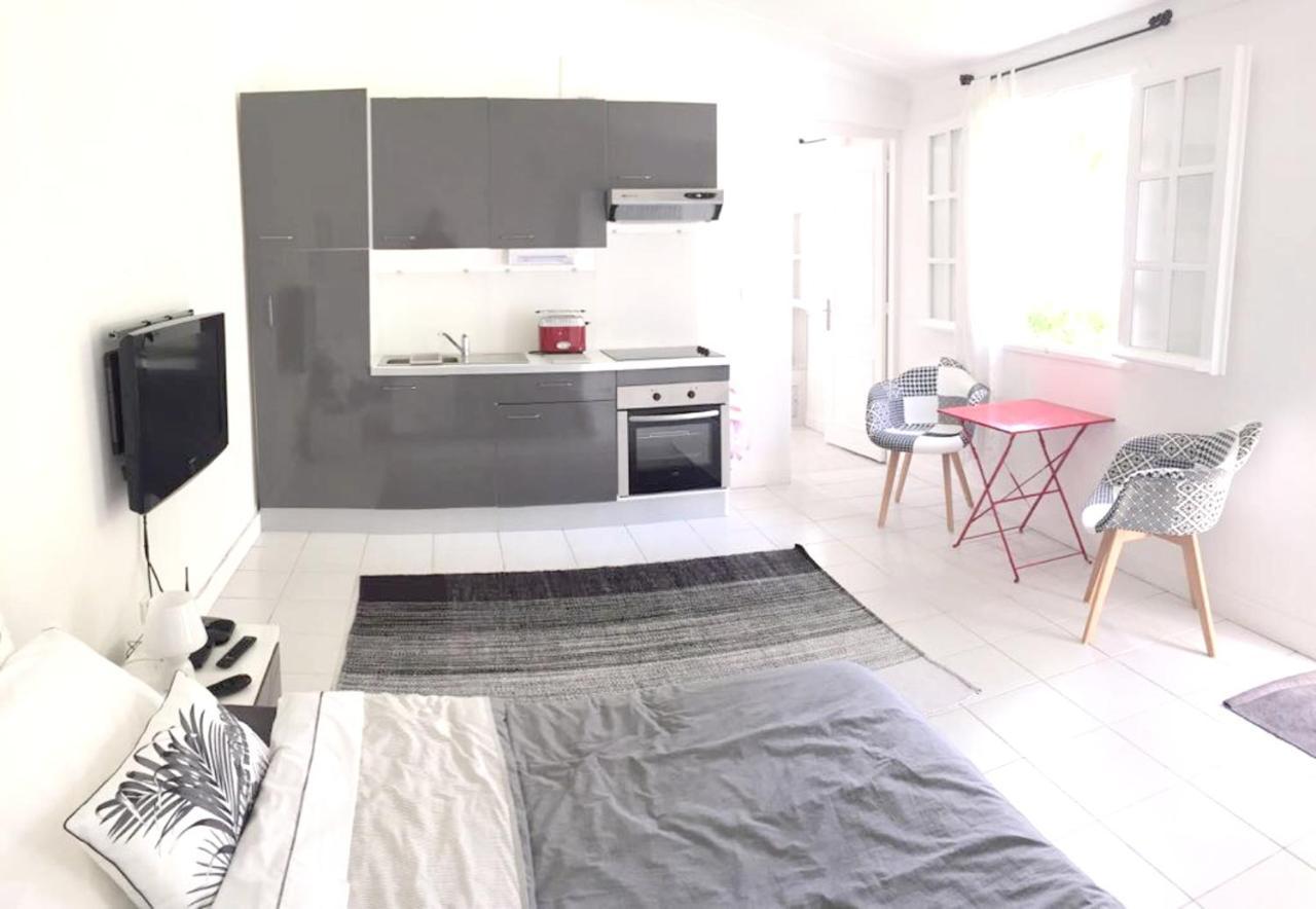 Studio Charmant Au Coeur De Boucan Canot 30 M² Avec Jardin Prive Saint-Paul ภายนอก รูปภาพ